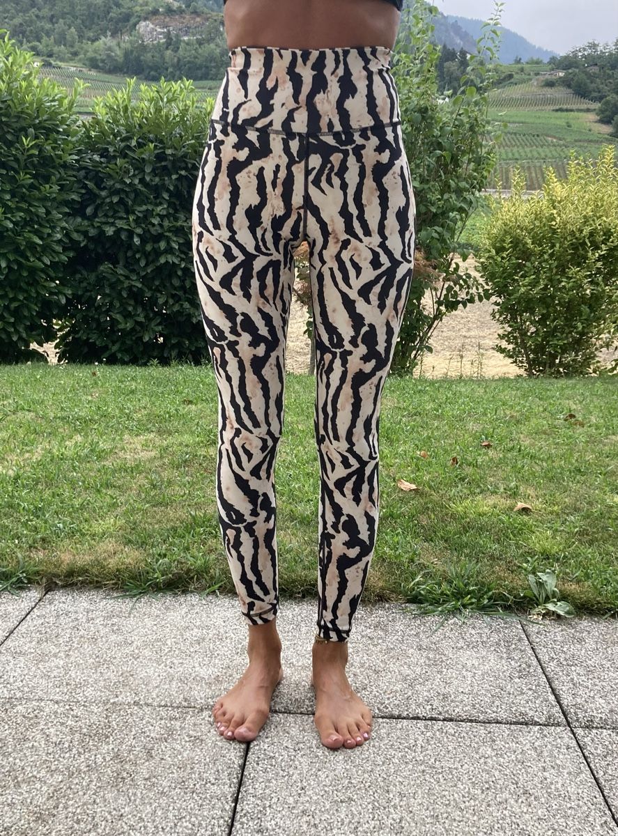 Leggings: Leggings gainant taille S neuf – D'occasion à Bramois par rey_xy87 2