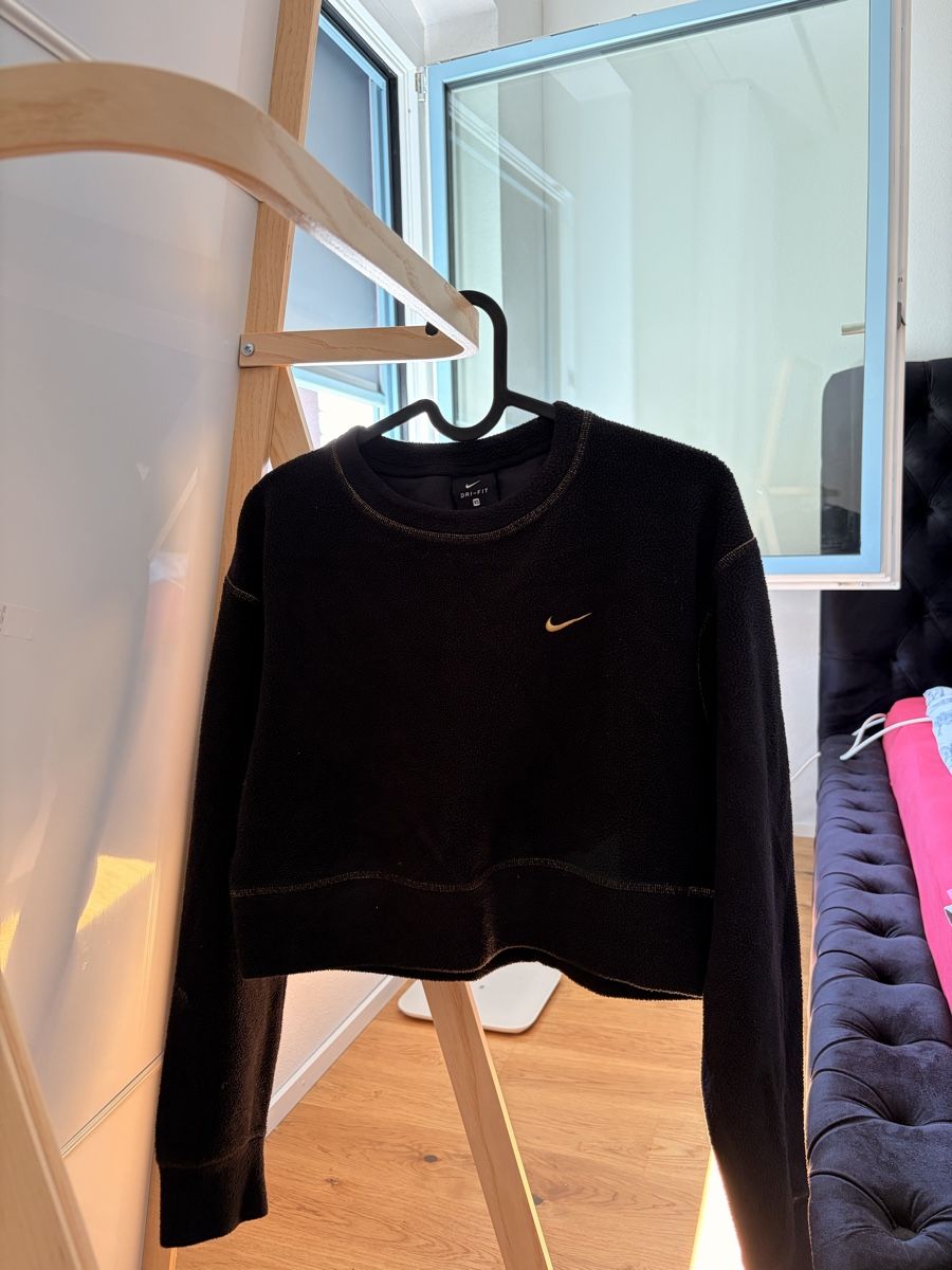 Nike Maglioni & Felpe: Nike Pullover – Nuovo (secondo la descrizione) da Horgen venduto da hll_5pd9 1