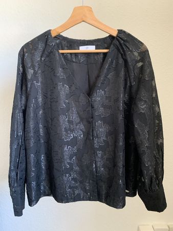 Gilet noir brillant manches bouffantes la redoute