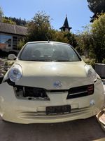 Nissan Micra weiss Frontschaden defekt