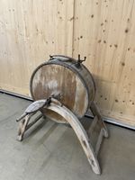 Butterfass antikes Holz auf Gestell Dekorationsartikel
