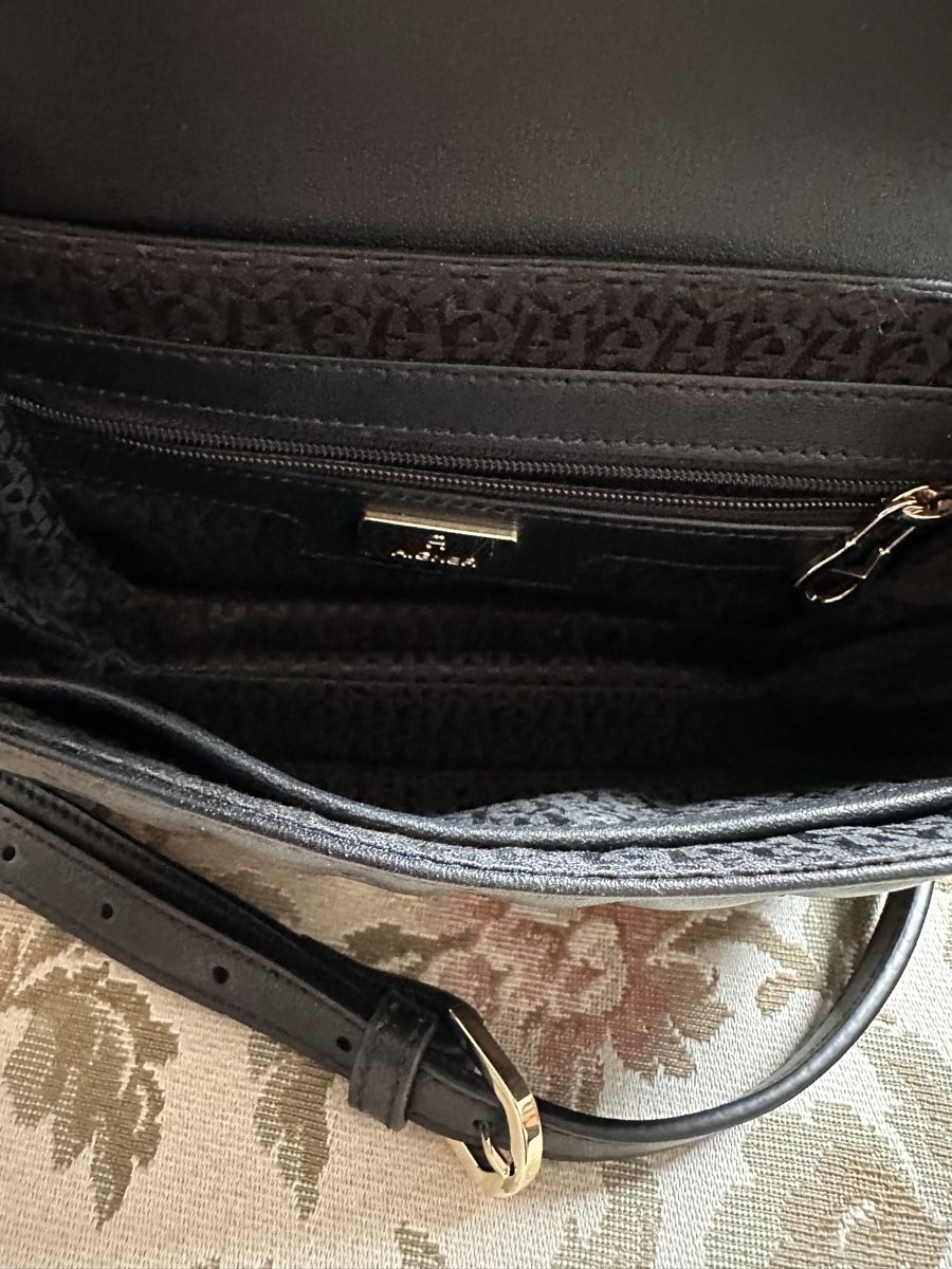 Aigner Borse da donna: Aigner DIADORA - Umhängetasche - black – Nuovo (secondo la descrizione) da Oberembrach venduto da ASP80 3