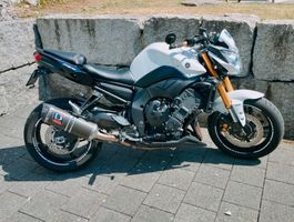 YAMAHA FZ8 NA ABS    2012     (((nur 6037km)))