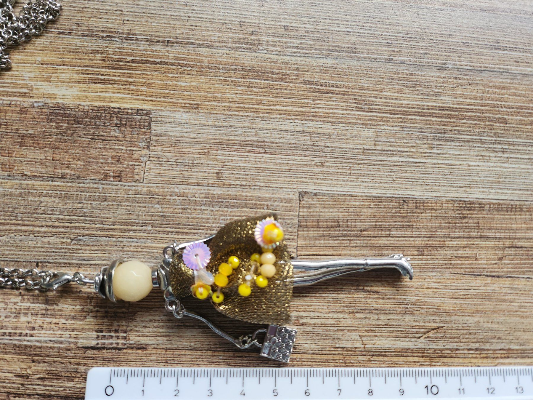 Colliers: Kette mit Püppchen – D'occasion à Kefikon TG par Livline 1