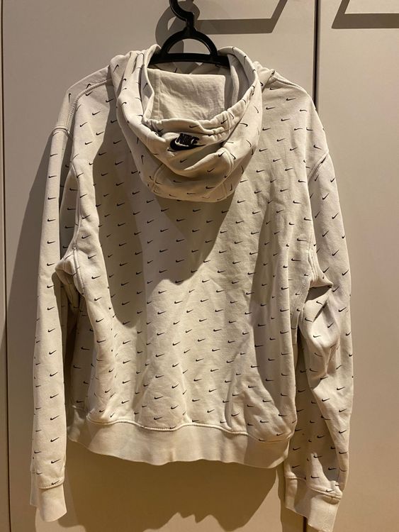 Nike Maglioni & Felpe: Original Nike Hoodie – Usato da Lindau venduto da froggy08 1