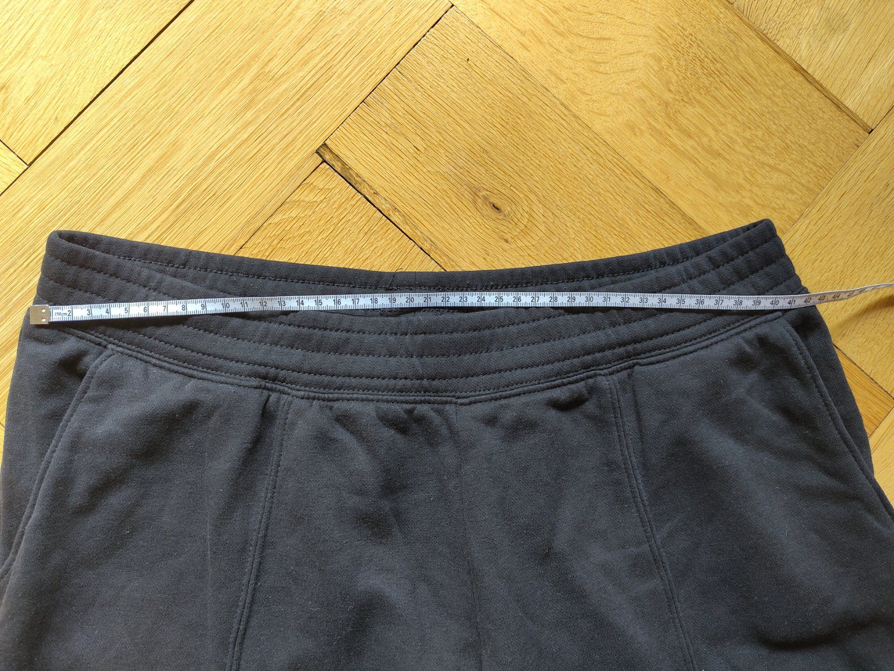 H&M Pantaloni: Jogginghose – Usato da Bern venduto da Linii 1