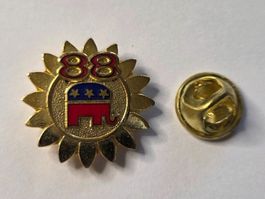 Pin's Républicains USA 88 en métal doré vintage