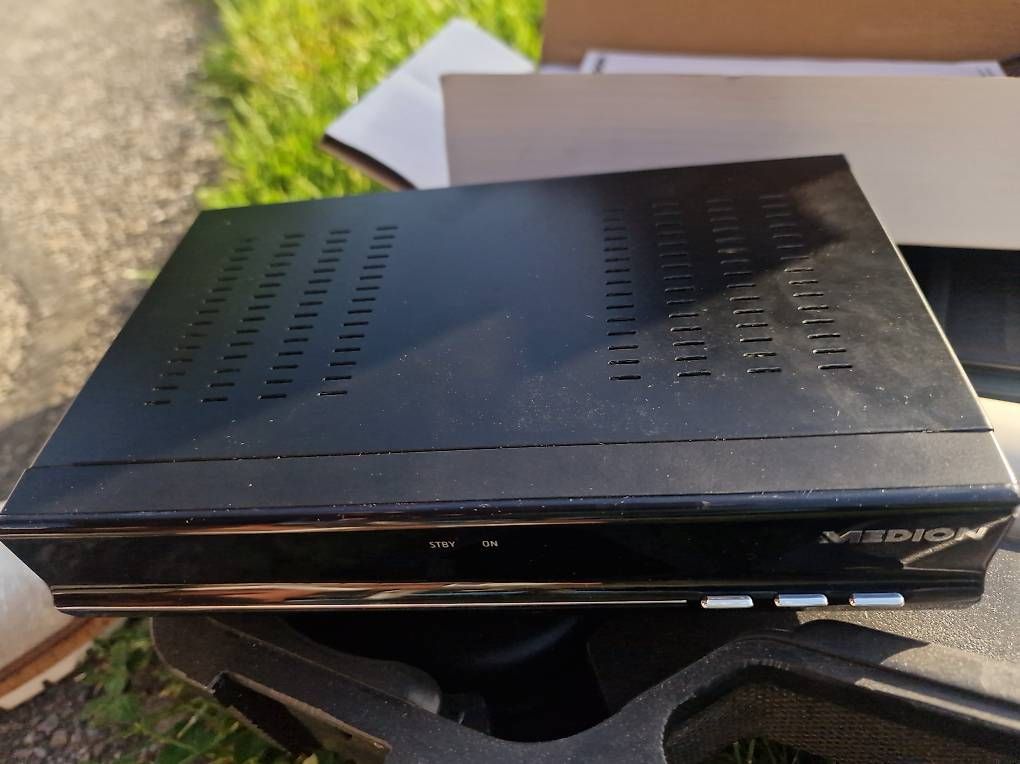 Antenne parabolique: Digitale Camping-Sat Anlage – D'occasion à Schüpfheim par Prisi62 2