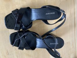 Sandalen schwarz Lack Grösse 37 guter Zustand