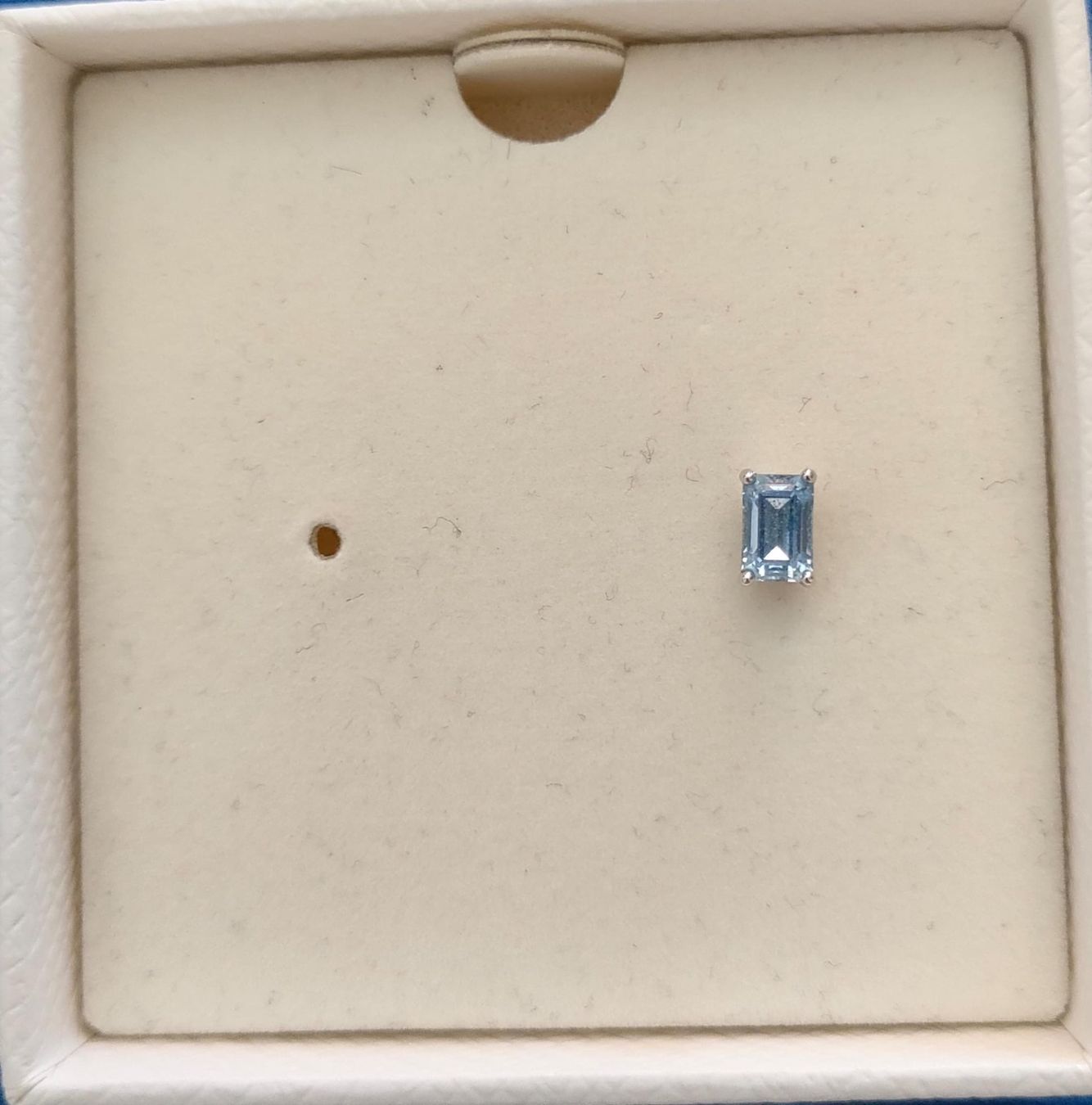 Swarovski Orecchini pendenti & Orecchini a lobo: 1 Swarovski-Ohrstecker "Stilla" Himmel-Blau – Usato da Münsingen venduto da amb_tm2q 1