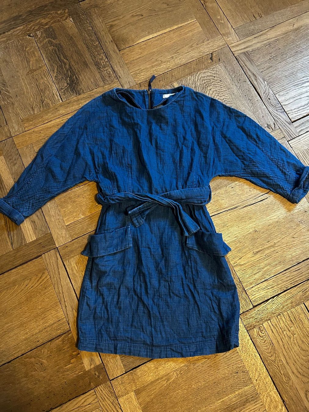 Robes: Kurzes Kleid von MNG – D'occasion à Dielsdorf par cjanett