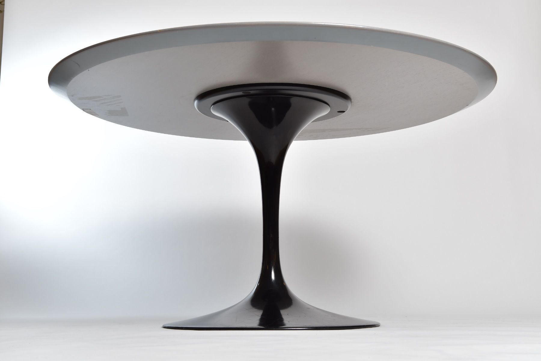 Knoll Tische: Eero Saarinen Tulpentisch 137cm – Gebraucht aus Zürich von IndividumCH 5
