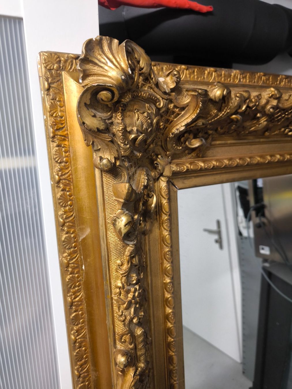 Miroirs: Grosser Spiegel mit Goldrahmen, Antik , – D'occasion à Muri AG par Cathedralradio 5