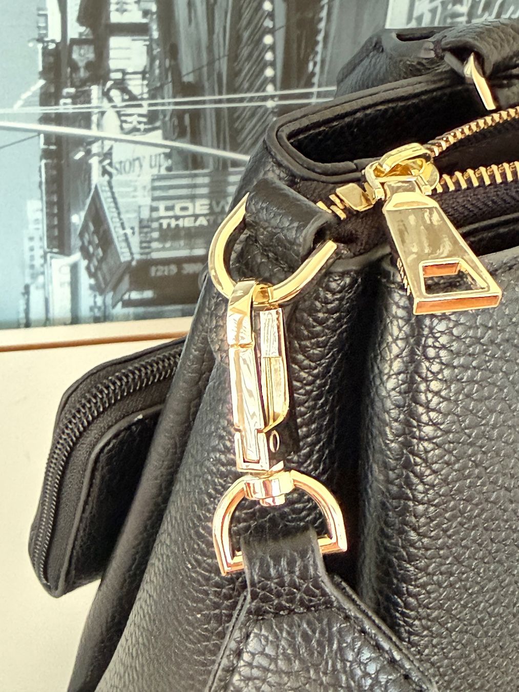 Altro in  Abbigliamento & Accessori: DKNY Handtasche schwarz NEU – Usato da Kilchberg ZH venduto da KellerCI 8