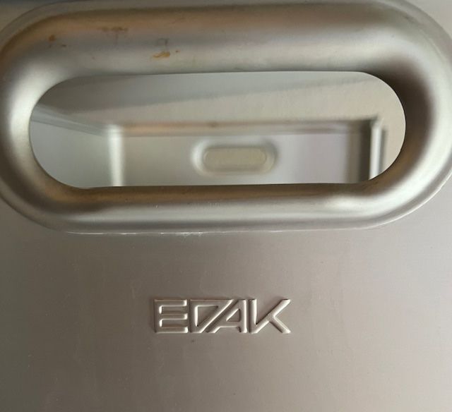 Casse di trasporto: EDAK Aluminium Boxen auf Rollgestell / Kleidermöbel – Usato da Zürich venduto da polarex 4