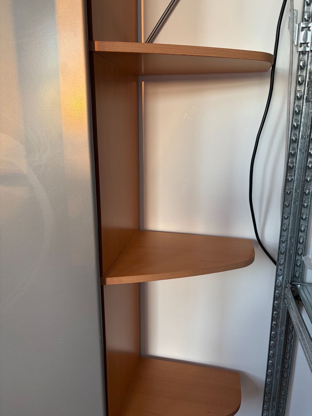 Schränke: Schrank mit Regal, Metall, Holz – Gebraucht aus Au ZH von gon_92g8 2