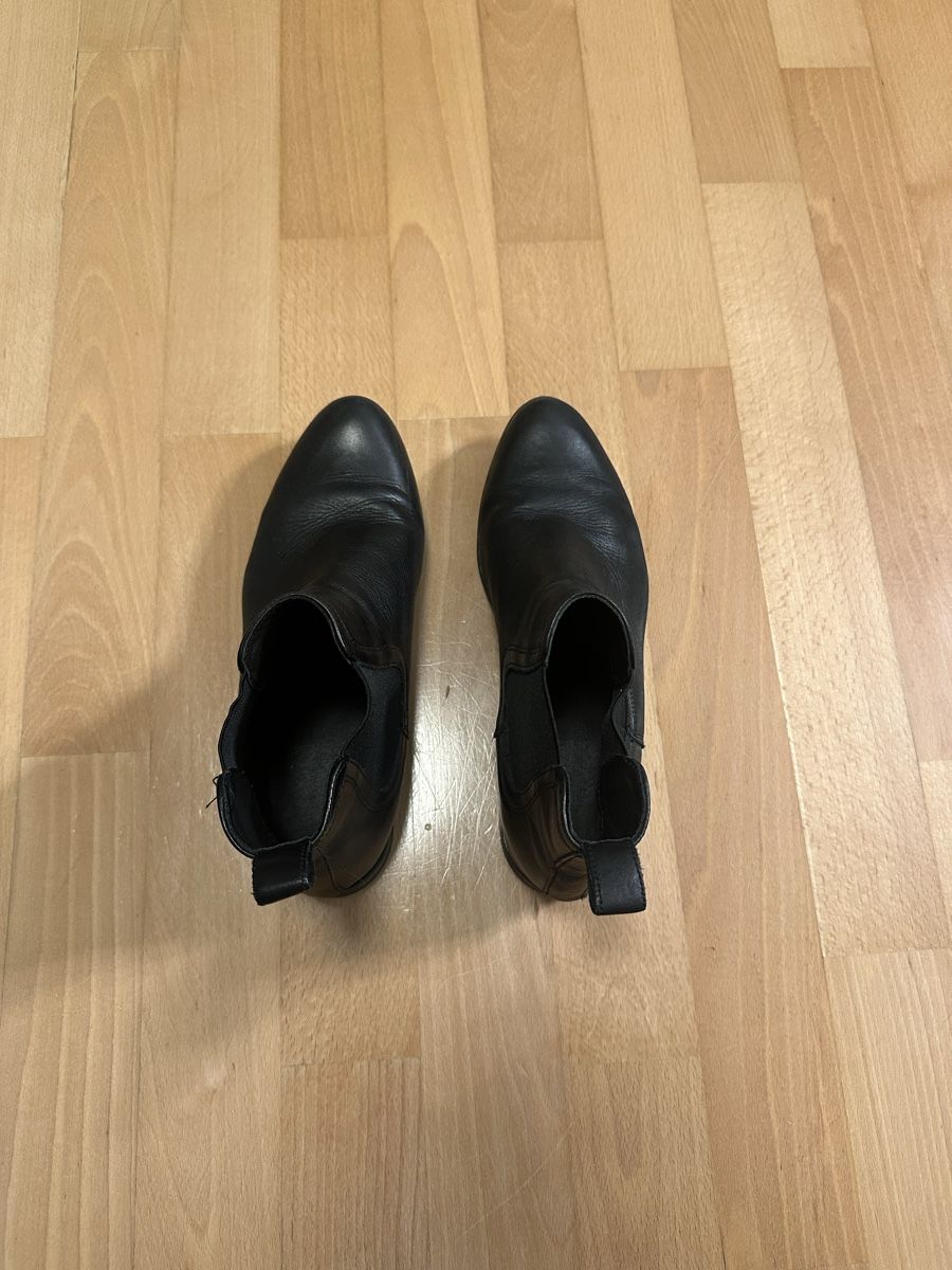Scarpe da donna: Schwarze Herbst-Boots, Echtleder, Grösse 40 – Usato da Bonstetten venduto da Filetti99 3