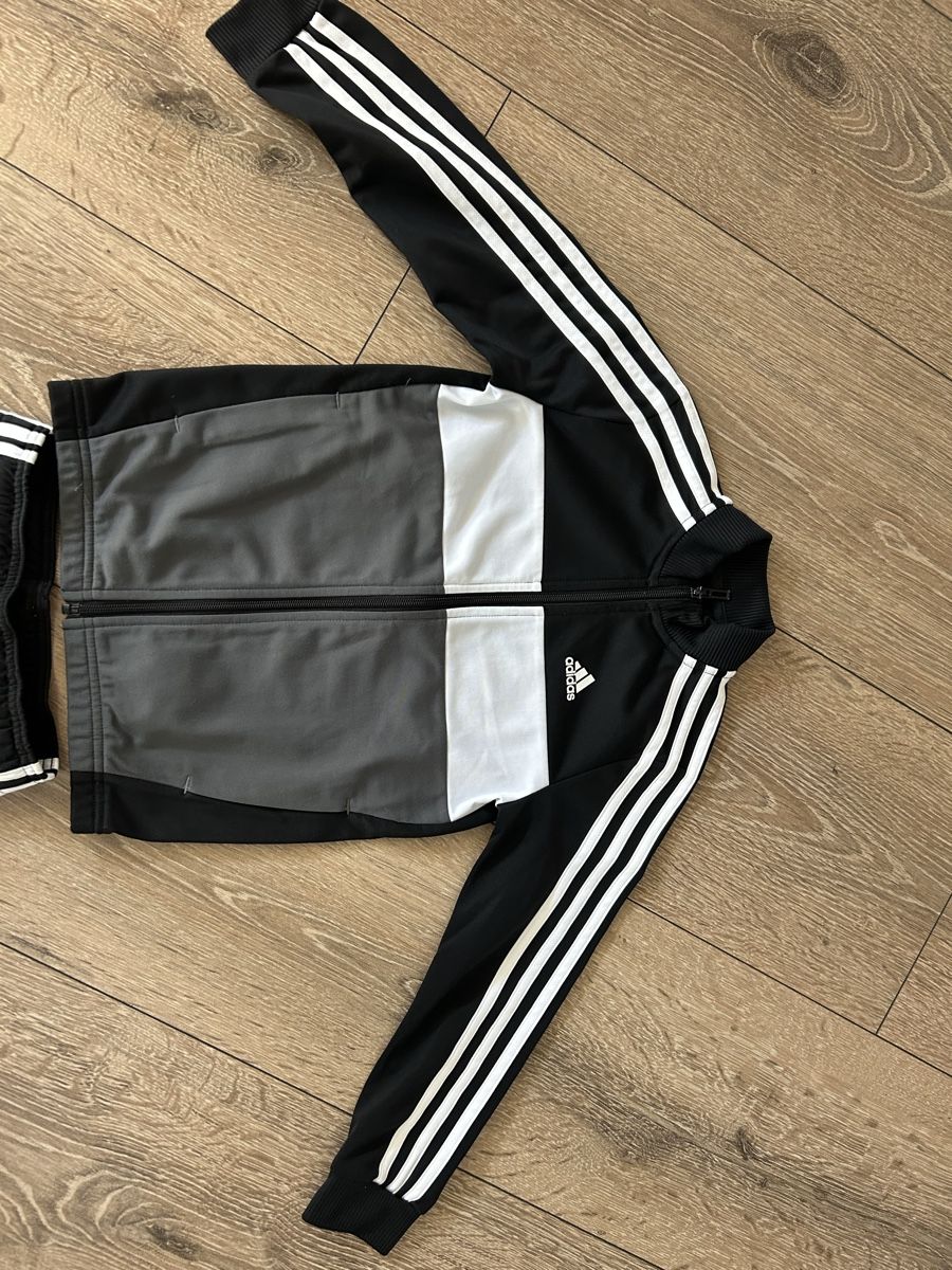 Adidas Kleiderpakete & -sets: Ensemble Adidas Garçon – Gebraucht aus Oulens-Echallens von Puppa73 1
