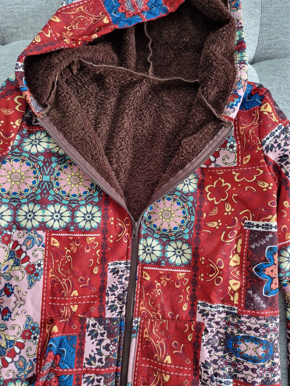 Shein Giacche: Bunte Jacke mit Kapuze Grösse M – Usato da Rebstein venduto da Ajs_Toy_Palast_1 3