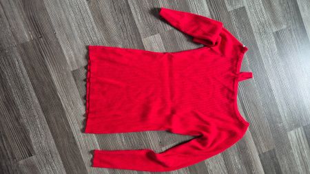 Maglione rosso elegante con perleine
