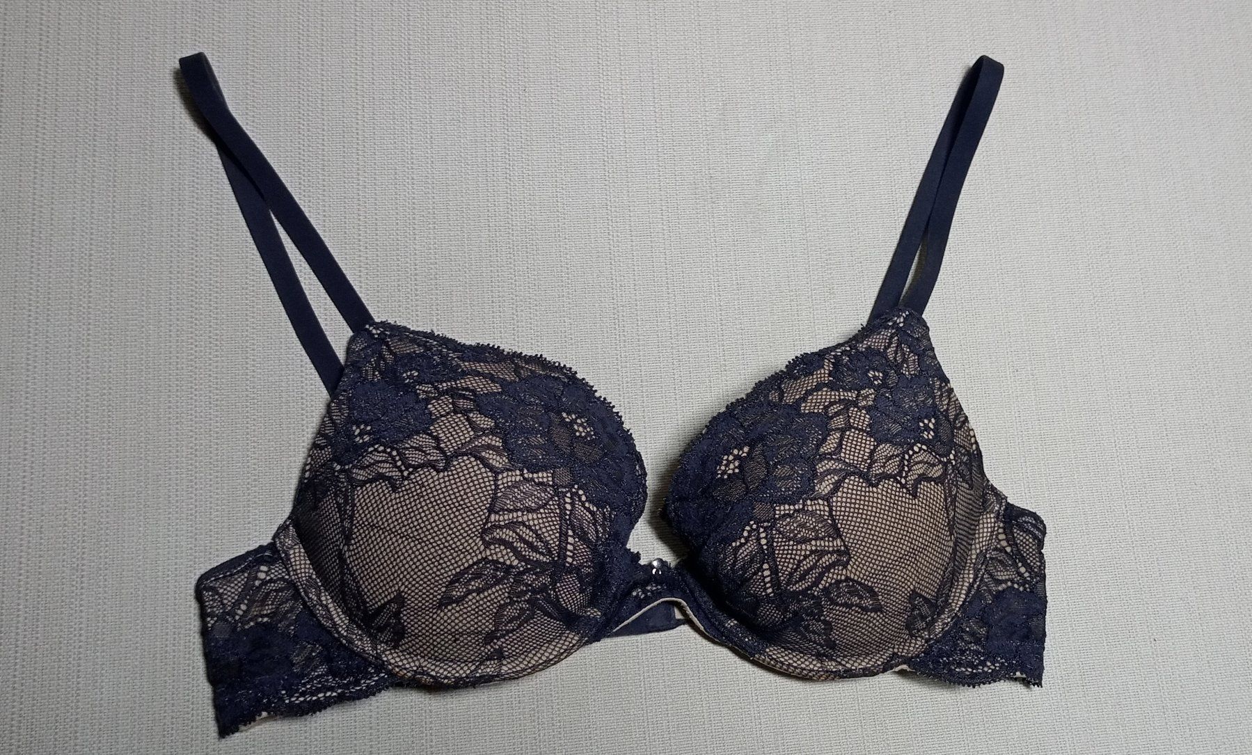 Altra biancheria intima: Maidenform der perfekte Spitzen BH 75B 75C zu Odd Molly – Usato da St. Gallen venduto da Hereplaysmusic 1
