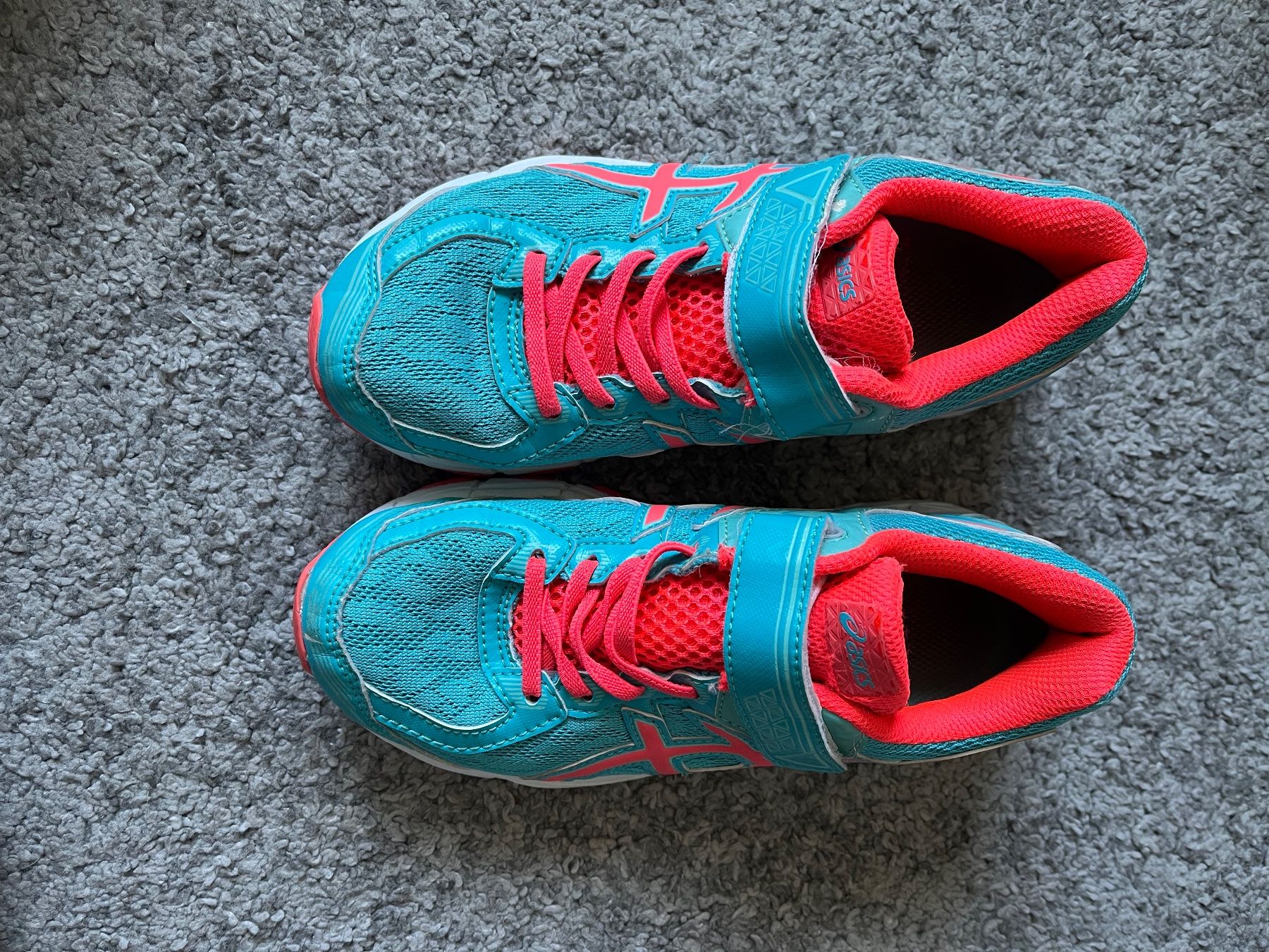 Asics Schuhe für Mädchen: Asics Kinder-Sportschuhe Gr. 33.5 – Gebraucht aus Subingen von chaenunr1 2