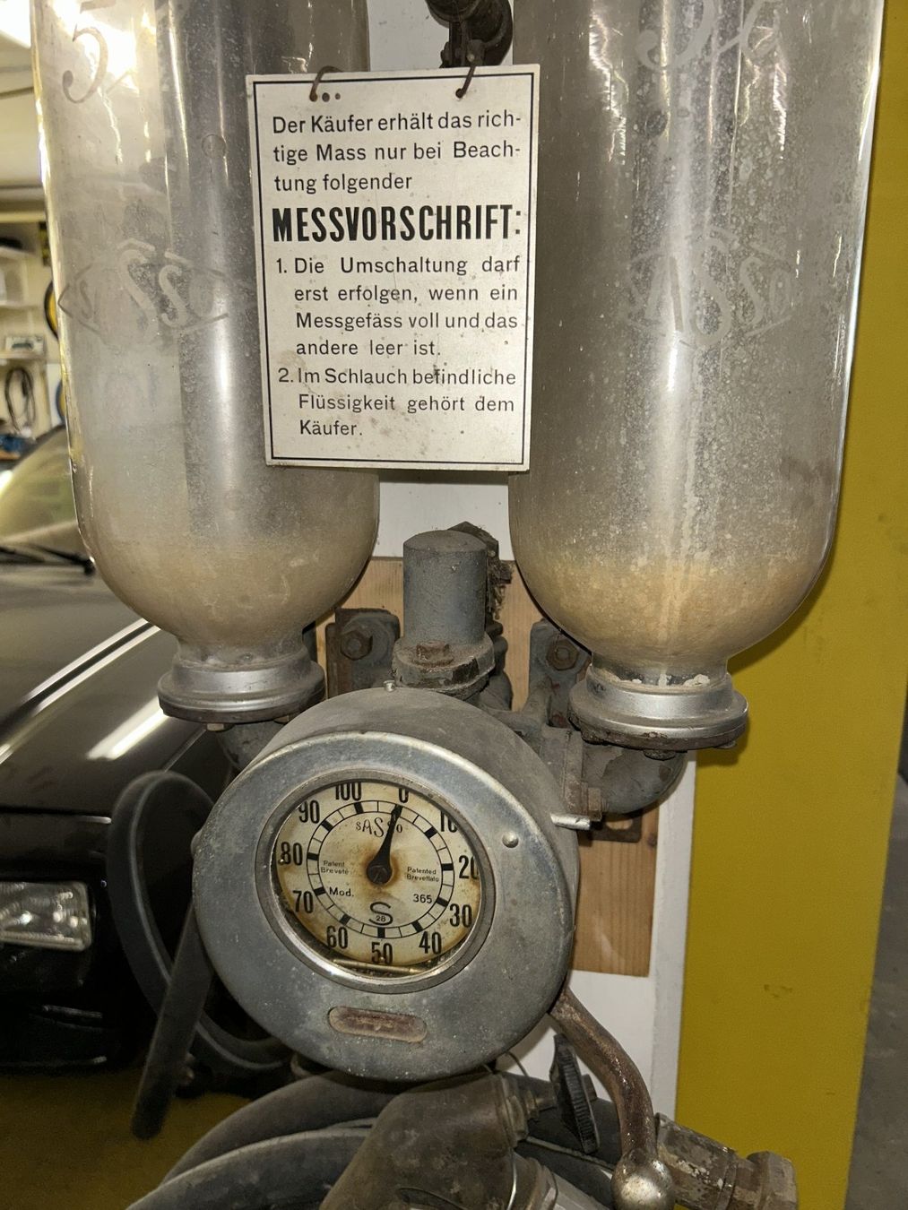 Sonstiges zum Sammeln & Seltenes: SASSO Wandtankstelle uralt Schweiz – Defekt aus Lüchingen von Aw67 4