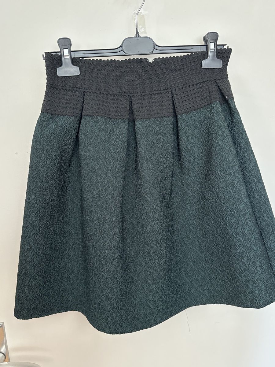 Kookai Röcke: Jupe Kookai taille 38 jacquard vert – Gebraucht aus lausanne von Bigmama777 1