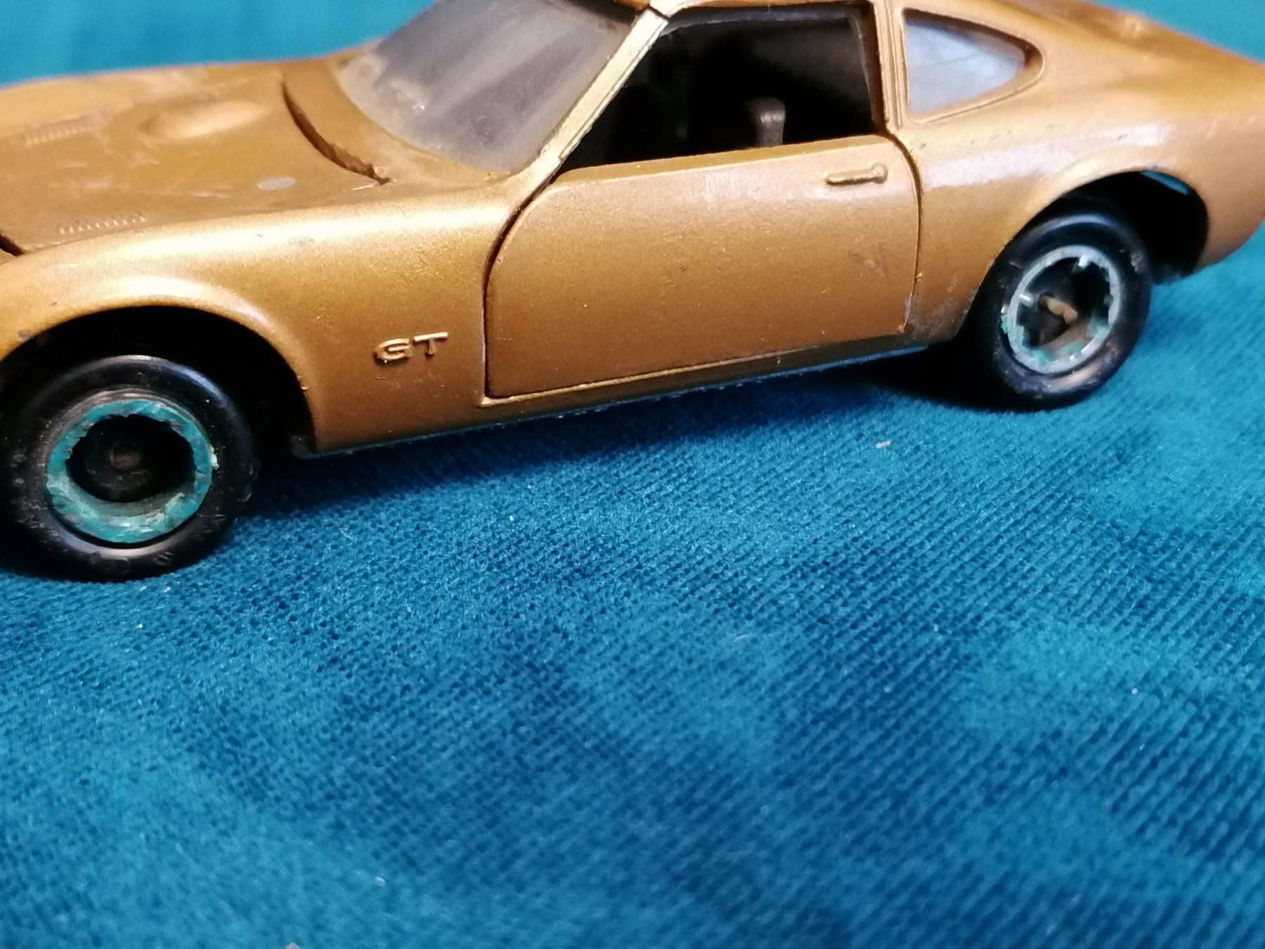 Gama Modellini d'auto: Gama-Mini OPEL GT 1900 1:41 – Difettoso da Basel venduto da vintagecollector 2