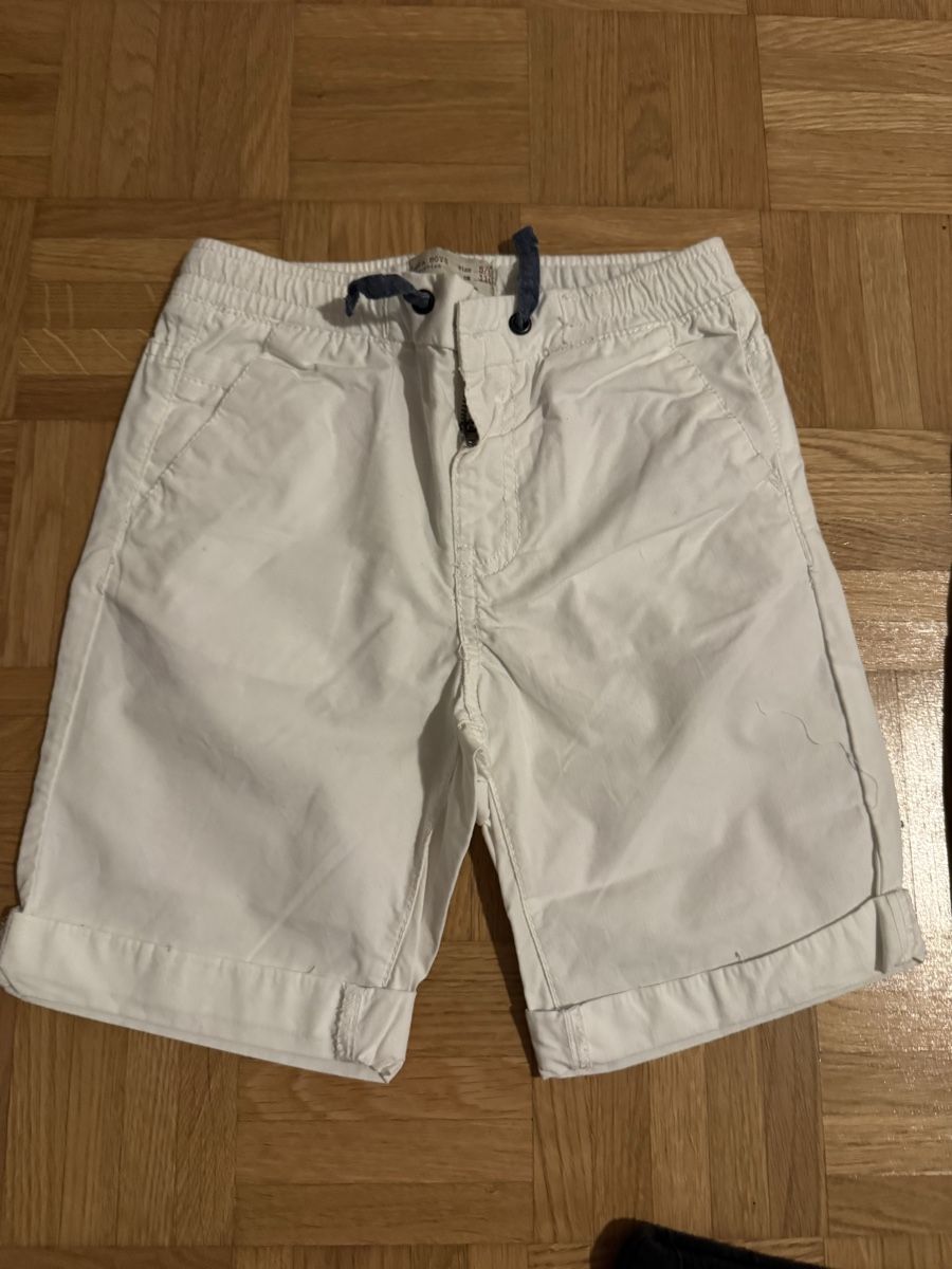 Pantalons: Kinder Shorts Grosse 116 – D'occasion à Zürich par zd_1965 1