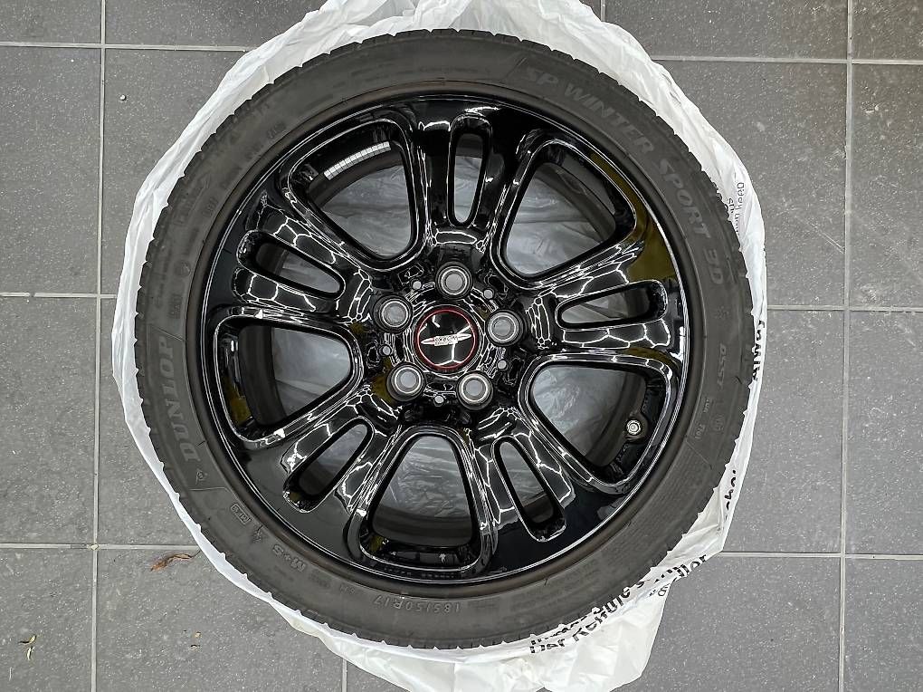 Mini Pneus & Kompletträder: Jantes Alu Mini JCW 17' Double Spoke 510 Jet Black – Gebraucht aus Argnou (Ayent) von crf460 1