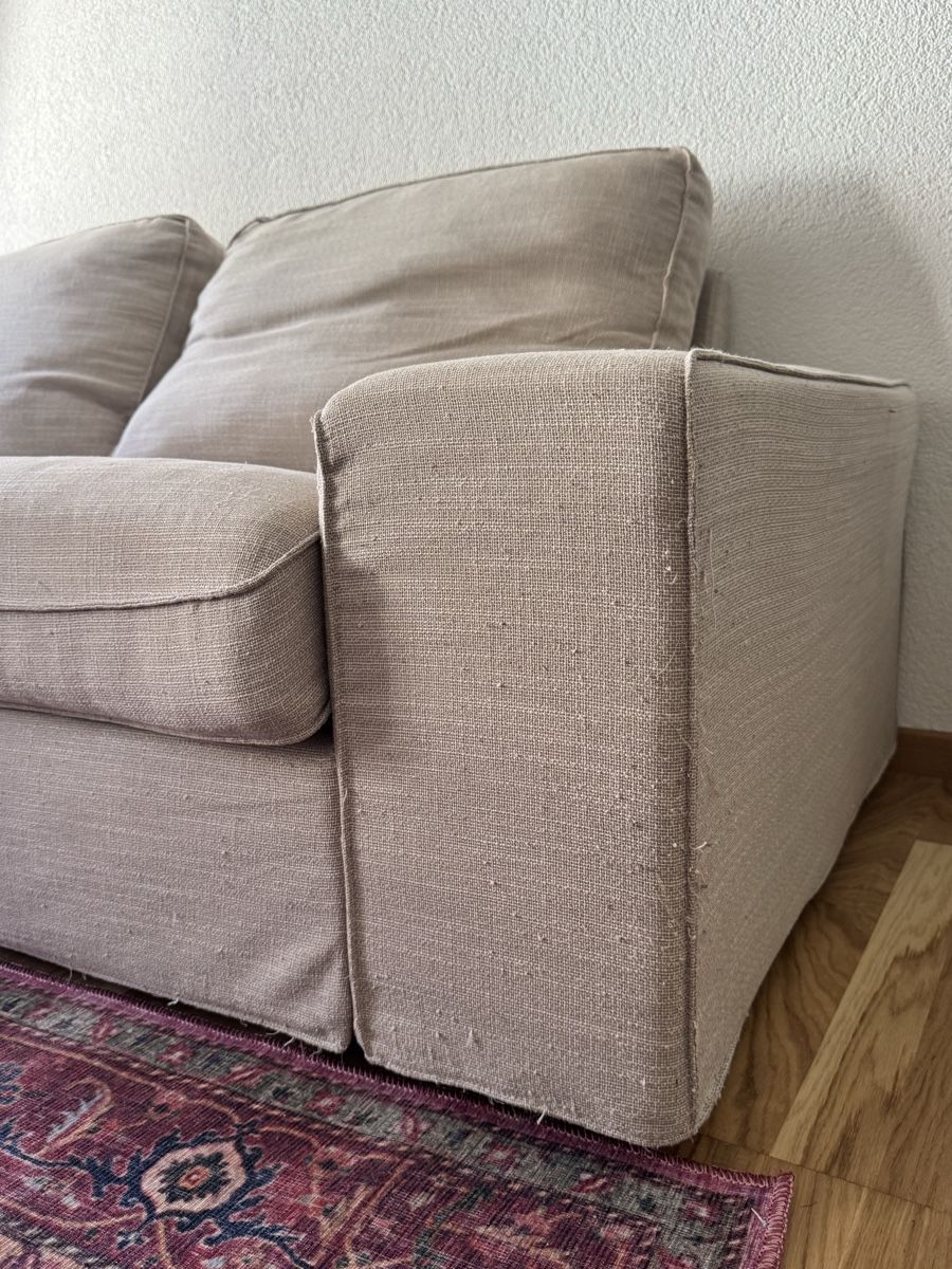 Divani: IKEA Kivik Sofa 2-er Gunnared beige  – Usato da St. Gallen venduto da Fabiennevogler 3