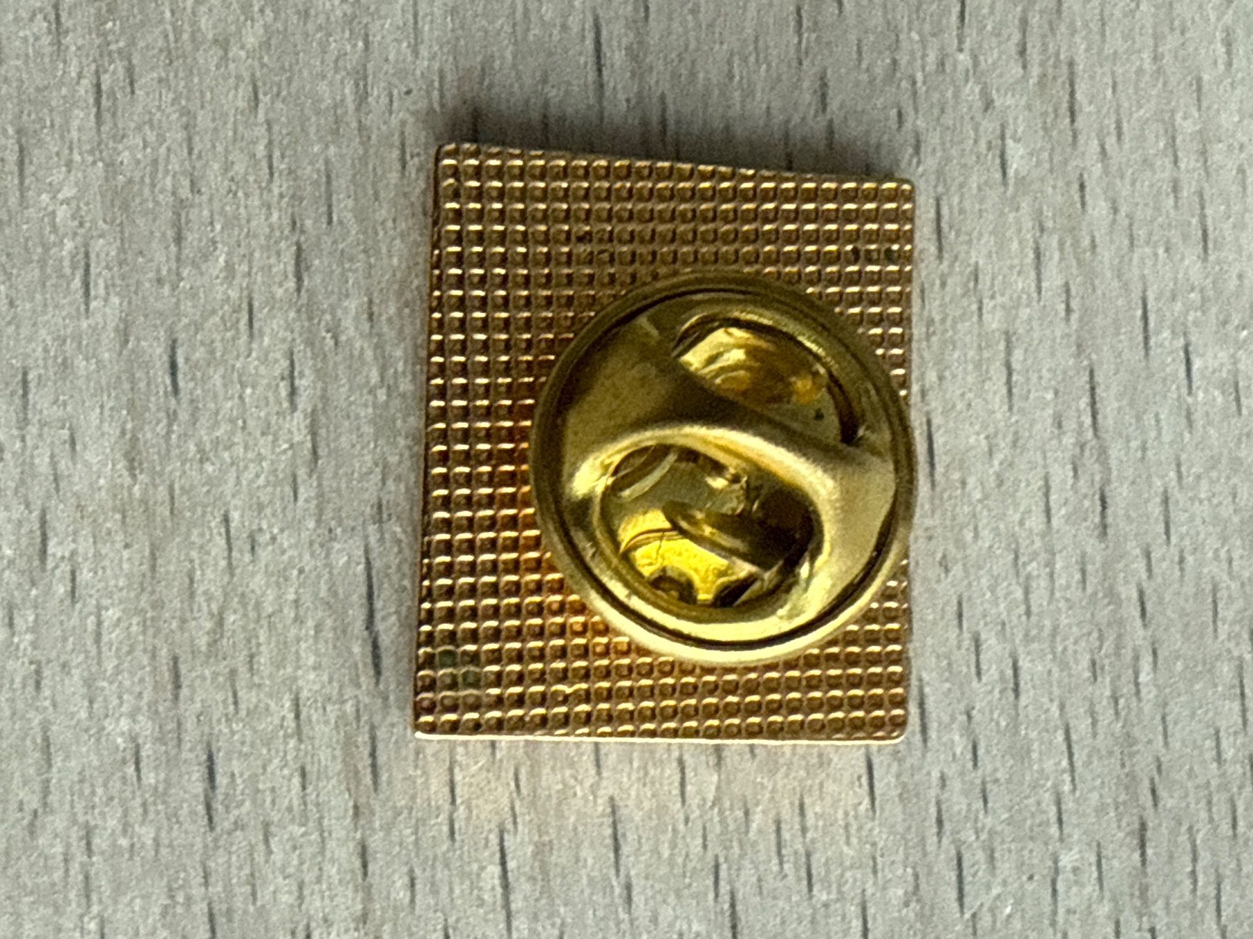 Plaquettes & Badges: Pin Olympic Museum Lausanne – D'occasion à Glattbrugg par Schweigmatt 1