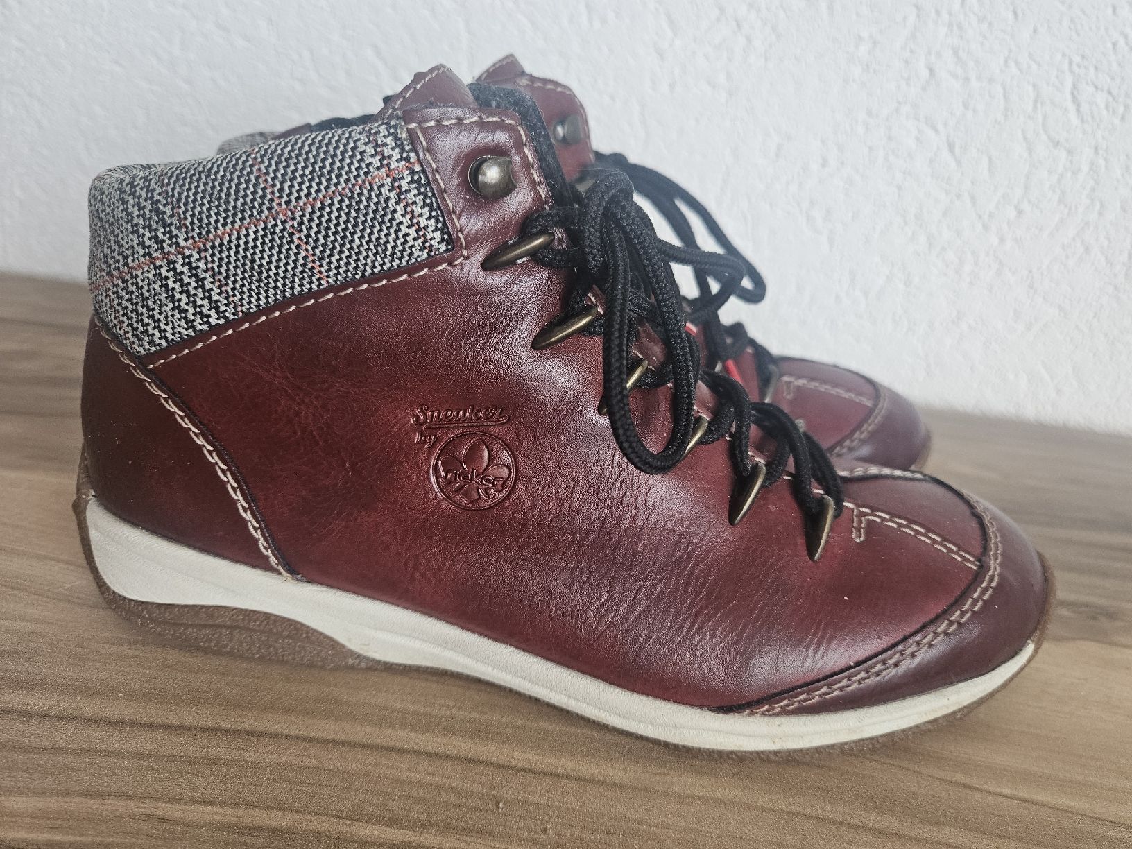 Rieker Scarpe da donna: Bottines Rieker bordeaux doublées, pointure 36 – Nuovo (secondo la descrizione) da Mervelier venduto da adeko1972