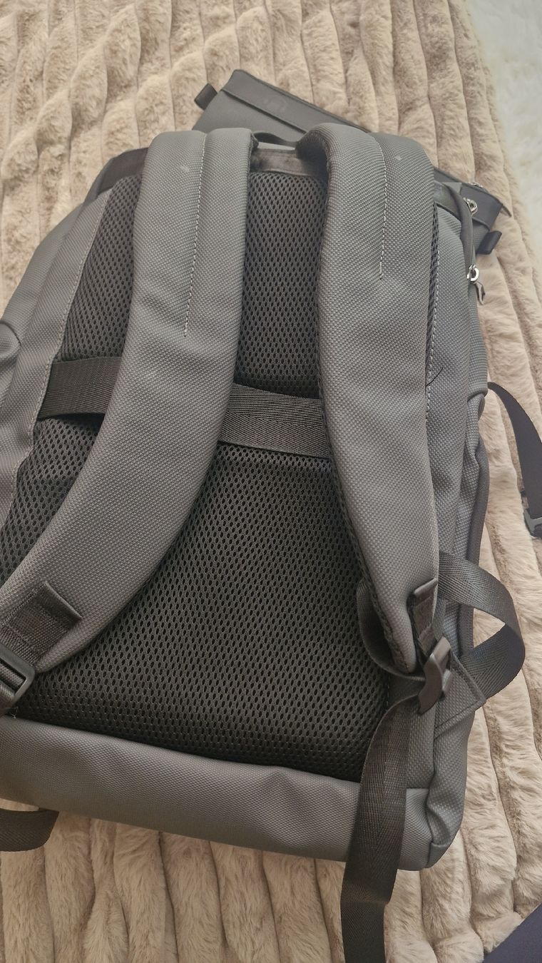 Zaini: Urbanfeel backpack grey multifunctional like new – Nuovo (secondo la descrizione) da Bonstetten venduto da Denitza87 2
