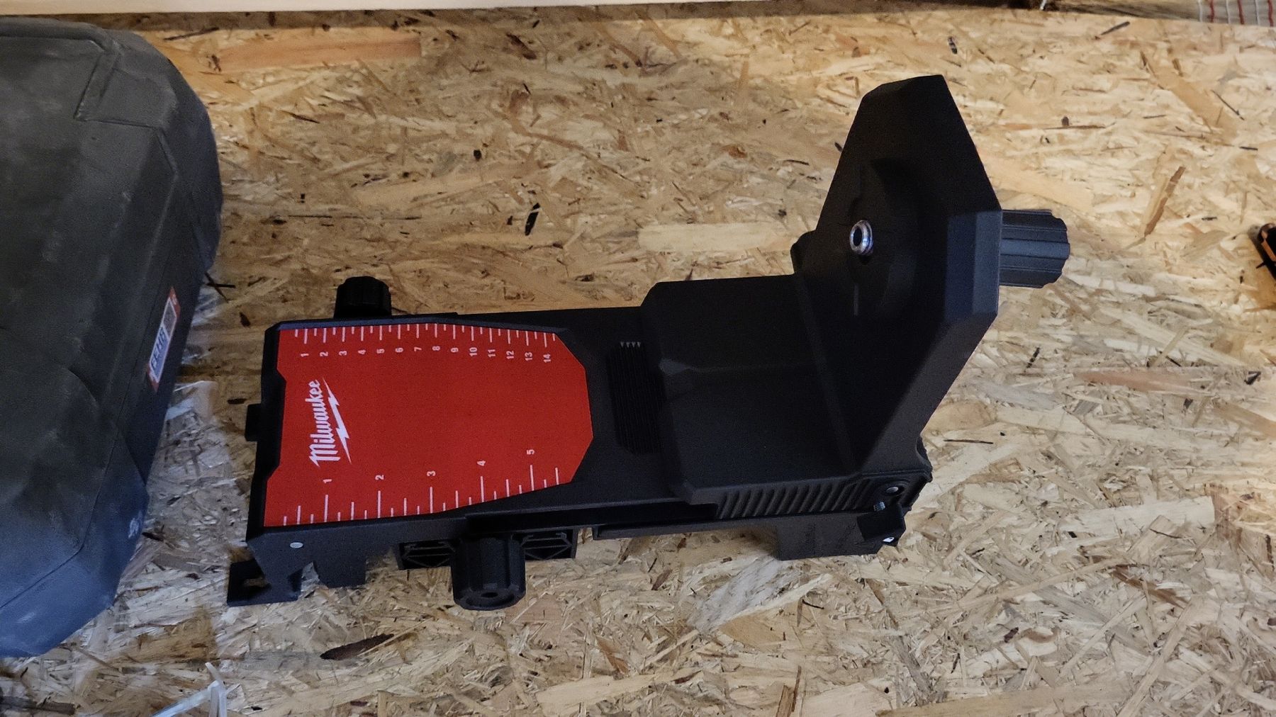 Milwaukee Tutti gli attrezzi: Milwaukee LWM Laser-Wandhalterung – Nuovo e nell'imballaggio originale da Gümmenen venduto da michubumae