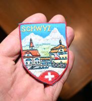 VINTAGE Badge SCHWYZ nos ST. GALLER STICKEREI