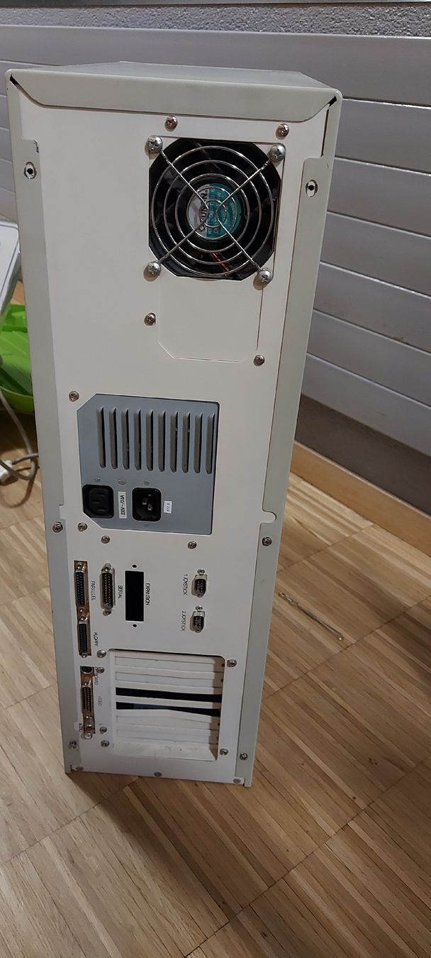 Commodore PC: Amiga 4000 desktop micronik tower – Usato da fully venduto da Benleouf 2