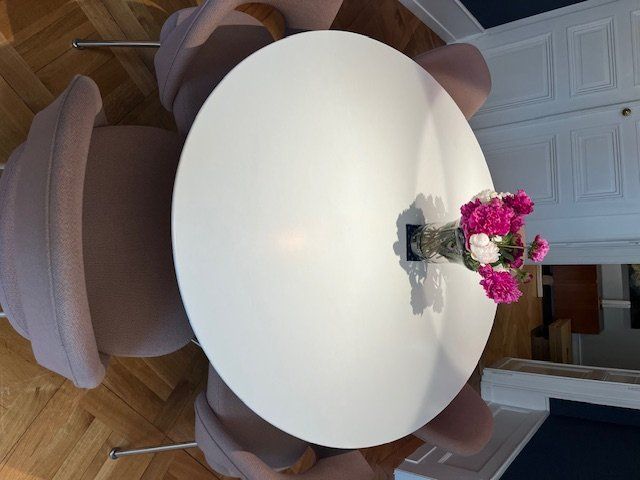 Knoll Tavoli: Table tulipe originale Saarinen de 1966 éditée par Knoll – Usato da Genève venduto da okp_ww2w 1
