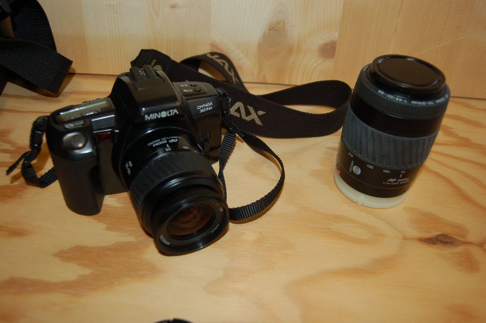 Minolta Fotocamera: MINOLTA Spiegelreflex- Analog Kamera DYNAX 303si von 2002 – Usato da Bauma venduto da Dampf63