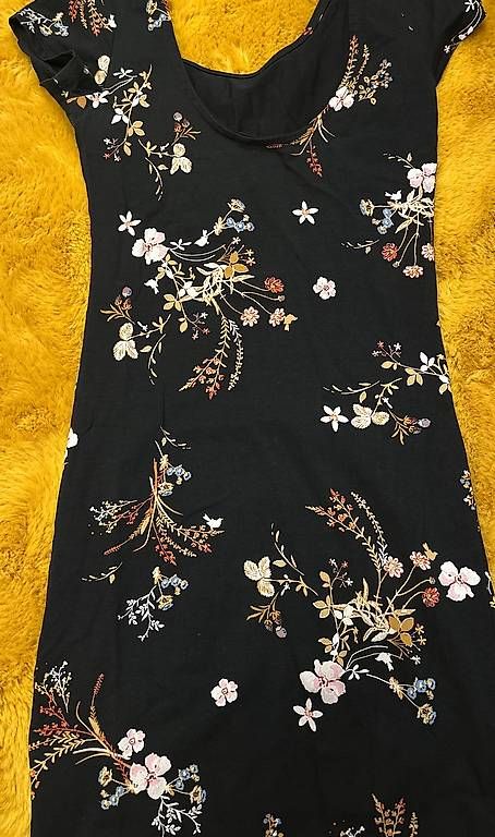 Kleider: Kleid XS – Gebraucht aus Rüthi (Rheintal) von ine_98z7 1