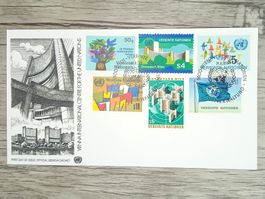 TR20 Enveloppe + Timbre Autriche / NU 1979