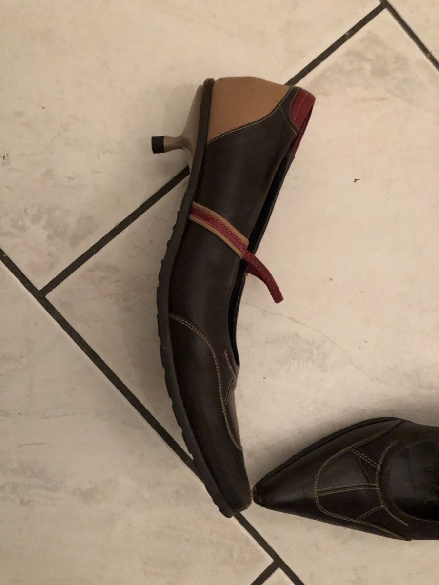 Scarpe da donna: Super bequemer Lederpumps – Usato da Solothurn venduto da Congela 2