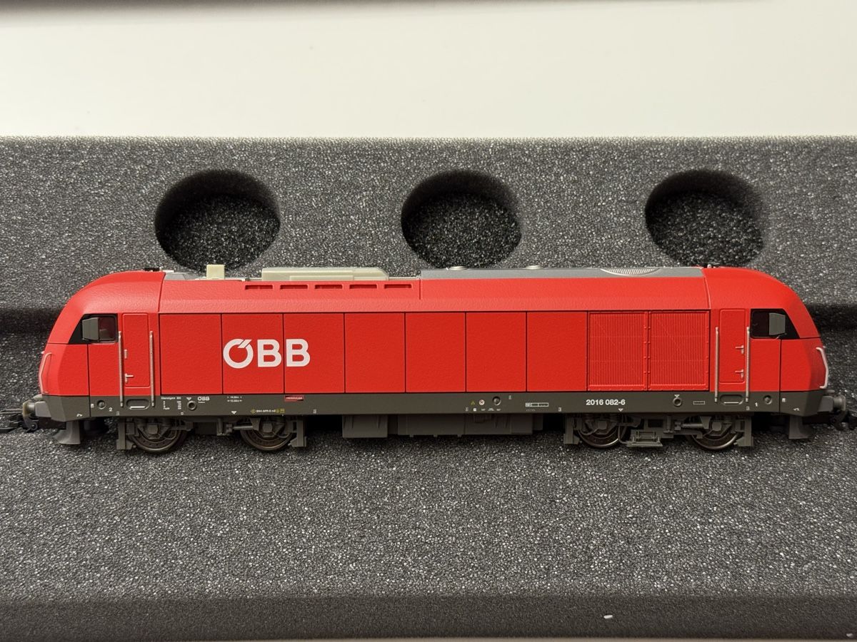 Trix Modelleisenbahnen: Trix ÖBB Simens Hercules Diesellok / DC HO – Gebraucht aus Jonschwil von sutfra12 3