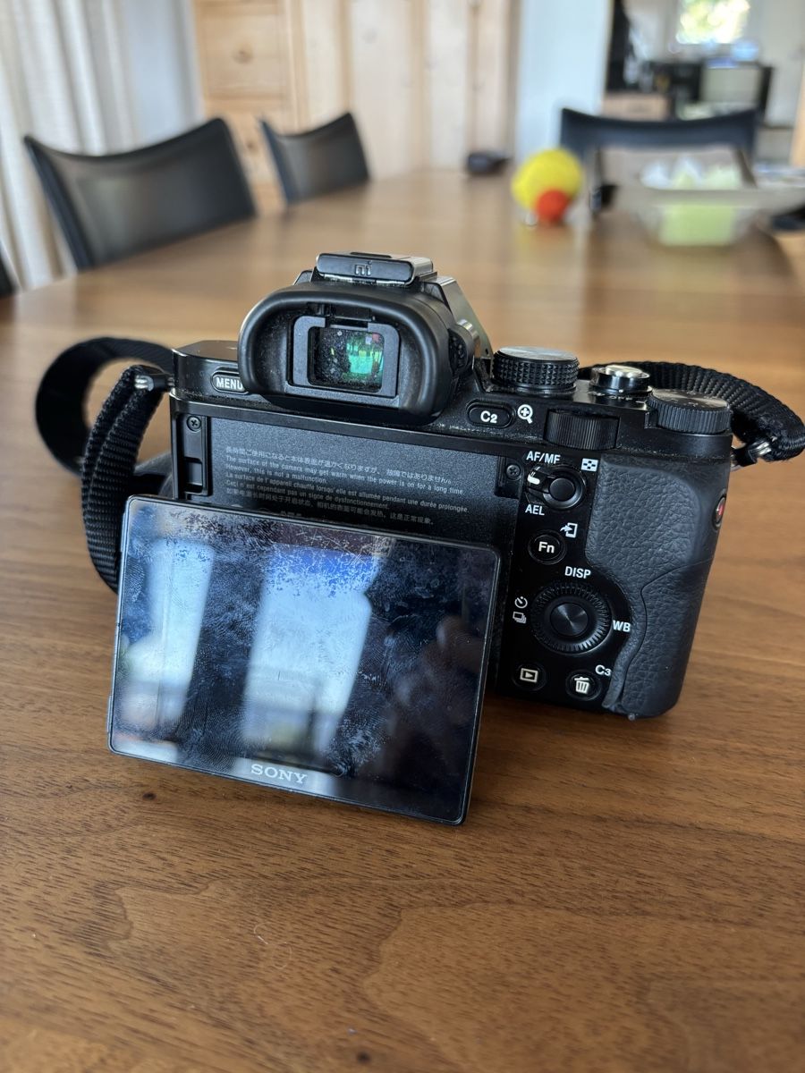 Sony Kamera: Funktionstüchtige Sony Kamera - Alpha 7 – Gebraucht aus Wetzikon ZH von ger_yvd6 2