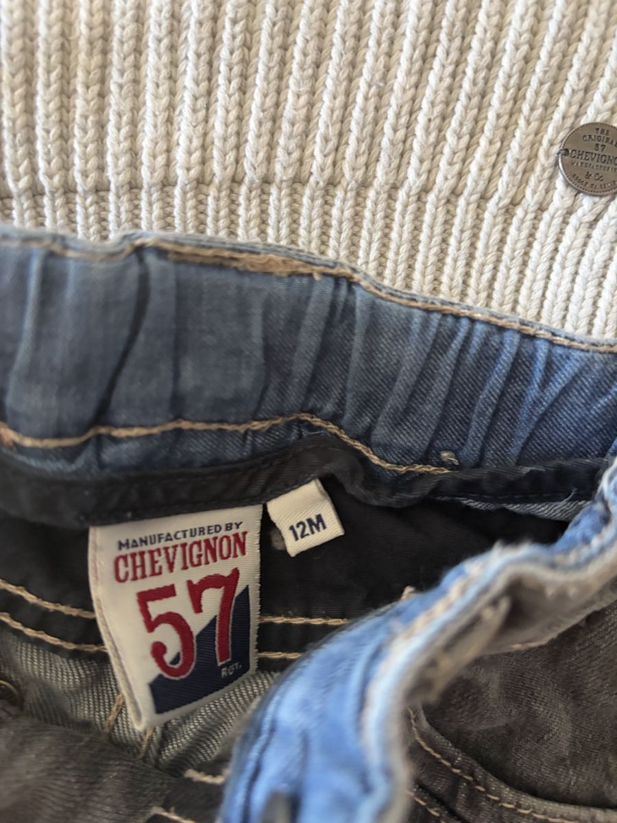 Chevignon Pantaloni: Ensemble d'hiver Chevignon 12 mois - Pull et Jean | Comme ne – Nuovo (secondo la descrizione) da Sion venduto da Nelsonkatz 2