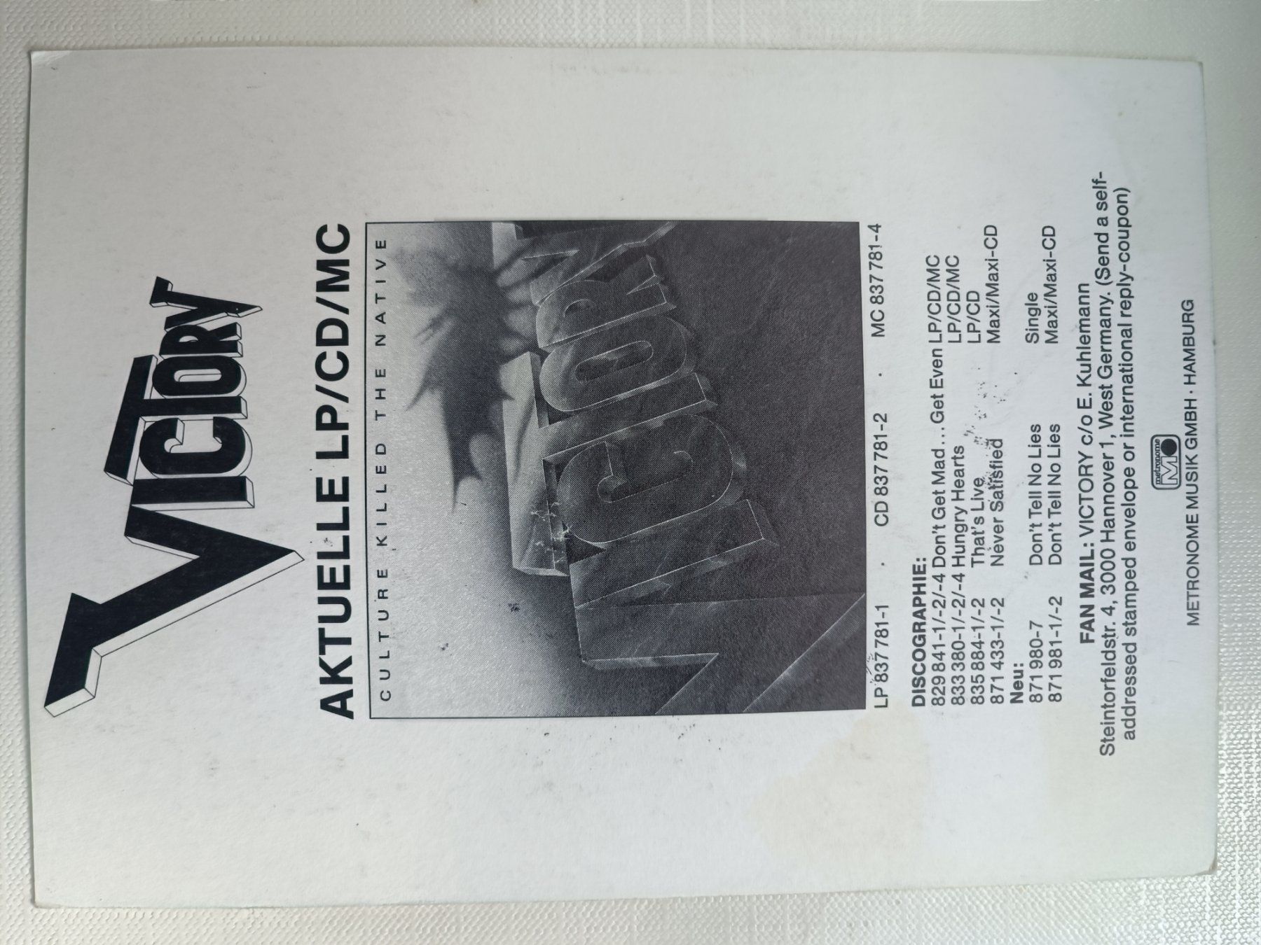 Autografi: Victory -  handsigniert – Usato da Menziken venduto da Artographs 1