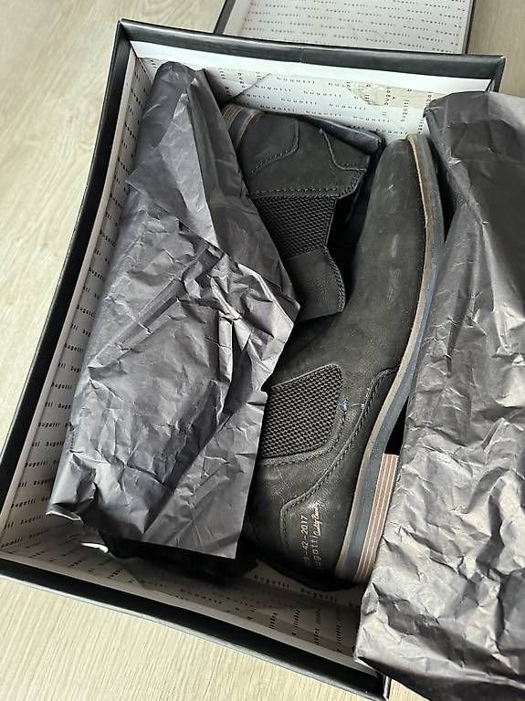 Chaussures hommes: Bugatti noire taille 43 – D'occasion à Vicques par JU_2824 4