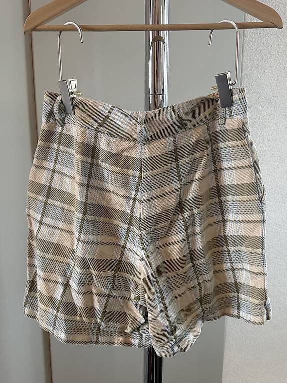 Pantalons: Neuwertige Marc o'Polo Short – D'occasion à Zürich par hoiliaaa