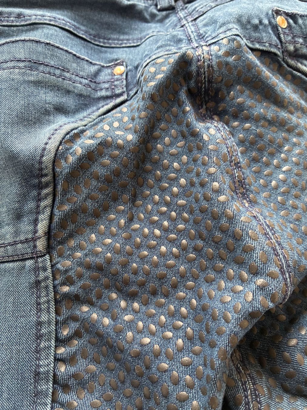 Felix Bühler Pantaloni: Pantalon équitation large T38 – Usato da Corcelles-près-Payerne venduto da CyndelleMaiwen 3